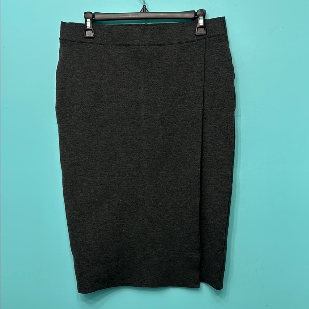 Elegant Charcoal Pencil Skirt